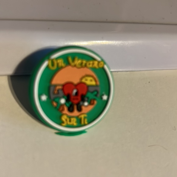 Bad bunny straw topper - Picture 3 of 4